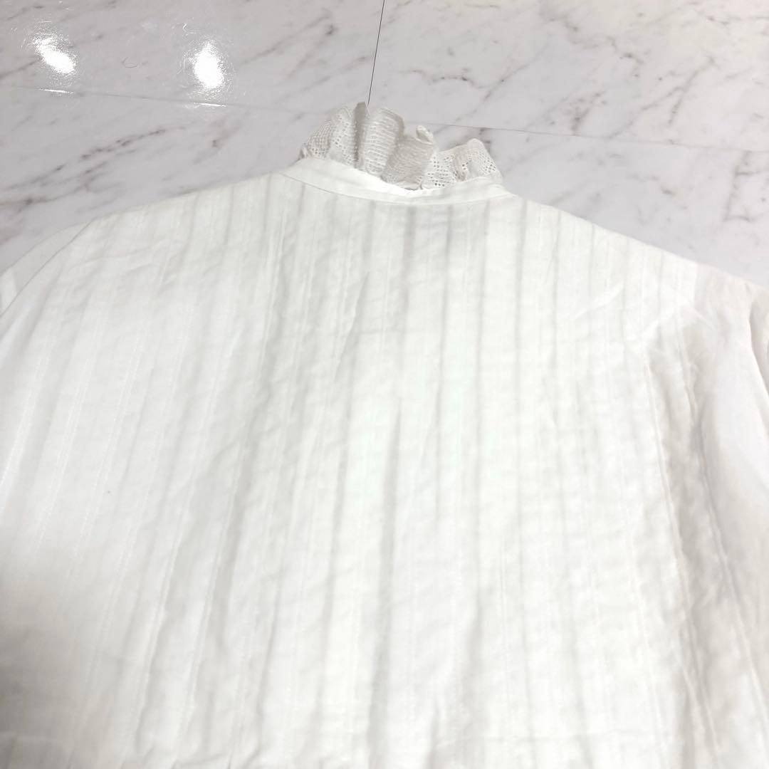 【未新品タグ付】2025✨️完売品✨️ローブブラン ジオメトリック レース ブラウス