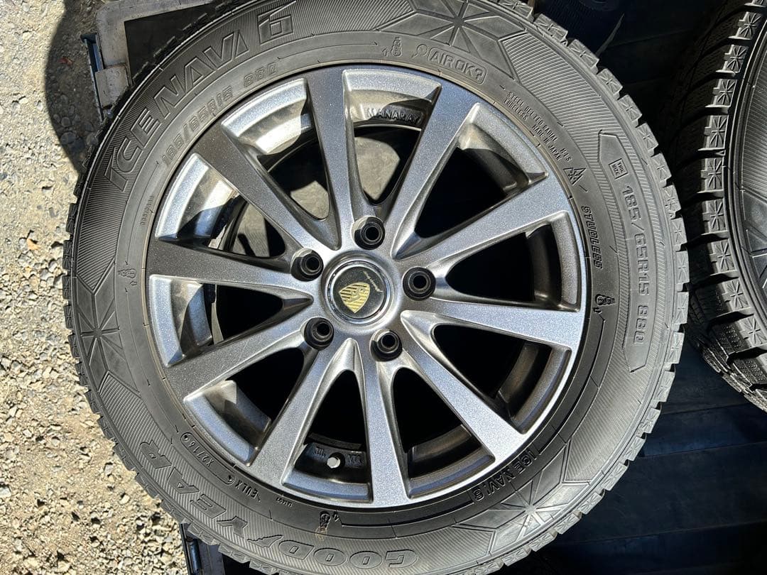 【バリ山！】アルミホイール付スタッドレスタイヤ４本　185/65R15フリード
