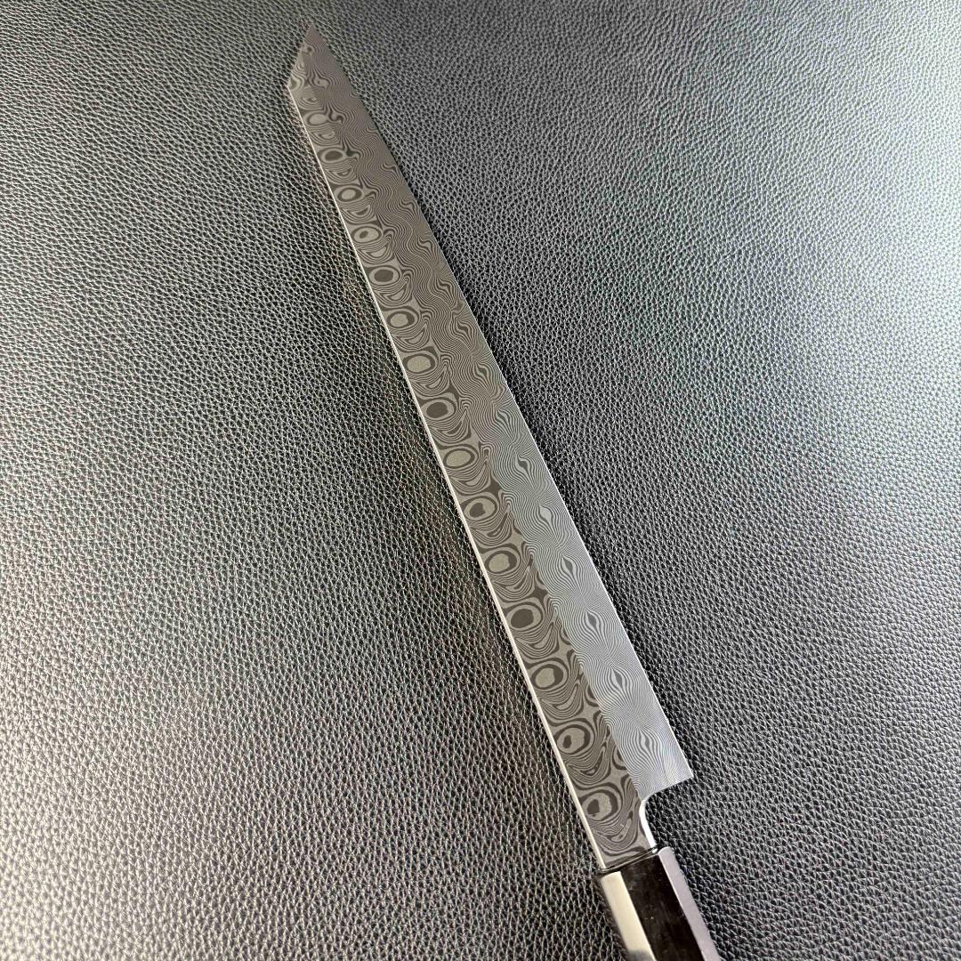 9542新品ダマスカス 切付柳刃包丁 尺一波紋の舞 105層 黒檀黒水牛角八角柄