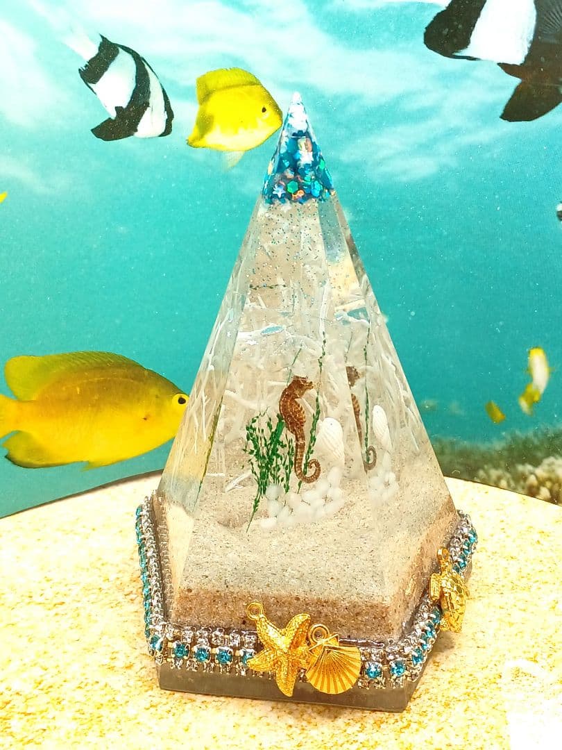 乾燥タツノオトシゴ⭐️五角錐ピラミッドオルゴナイト⭐️願い事・幸運を呼びたい