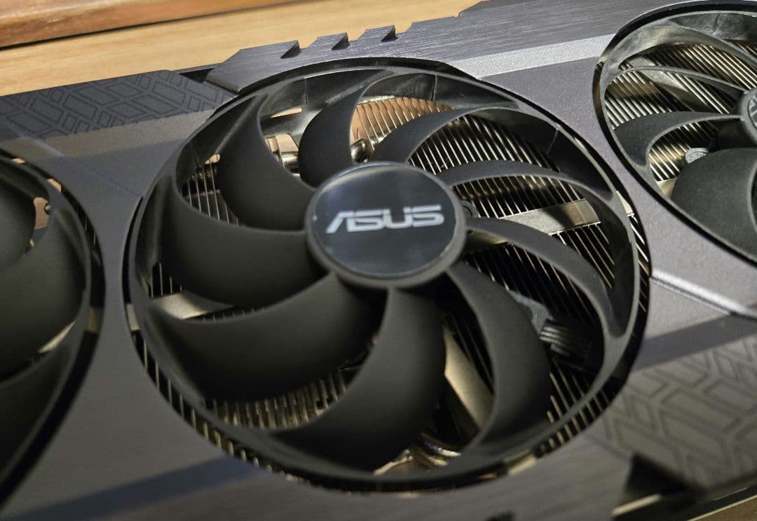 グラフィックボード・グラボ・ビデオカード ASUS TUF-RTX3070-O8G-V2-GAMING