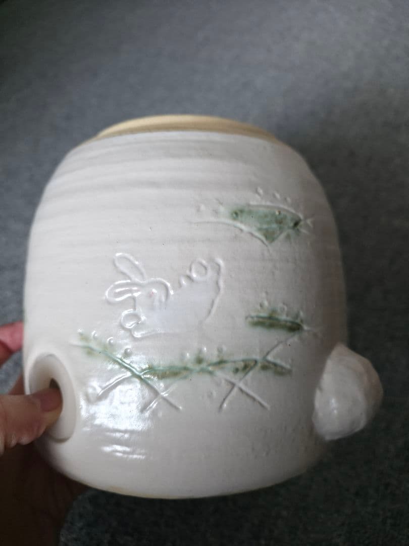 ウサギの形 陶器製置物　焼酎サーバー