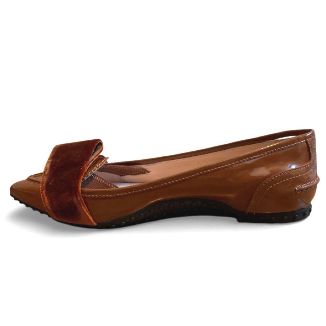 【美品】TOD'S トッズ パンプス フラット パテント エナメル キャメル