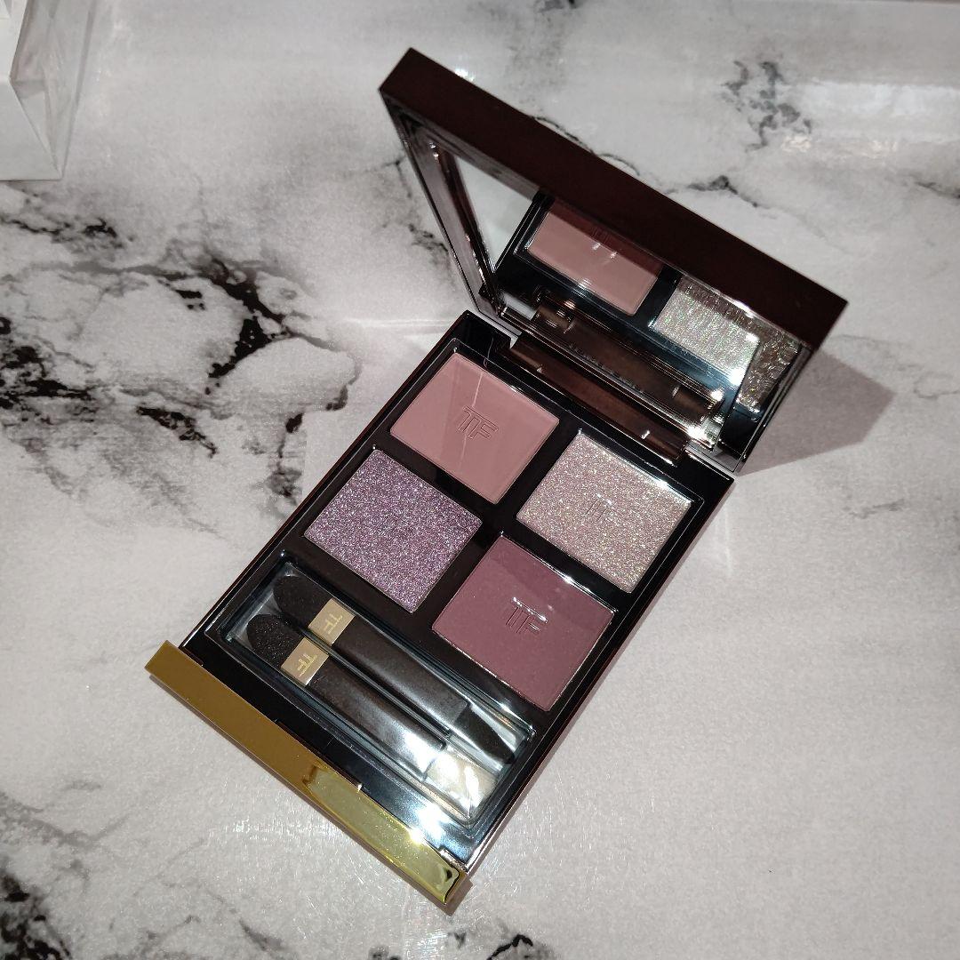 TOM FORD アイカラークォード ⭐復刻版【01RWメタリックモーブ】新品