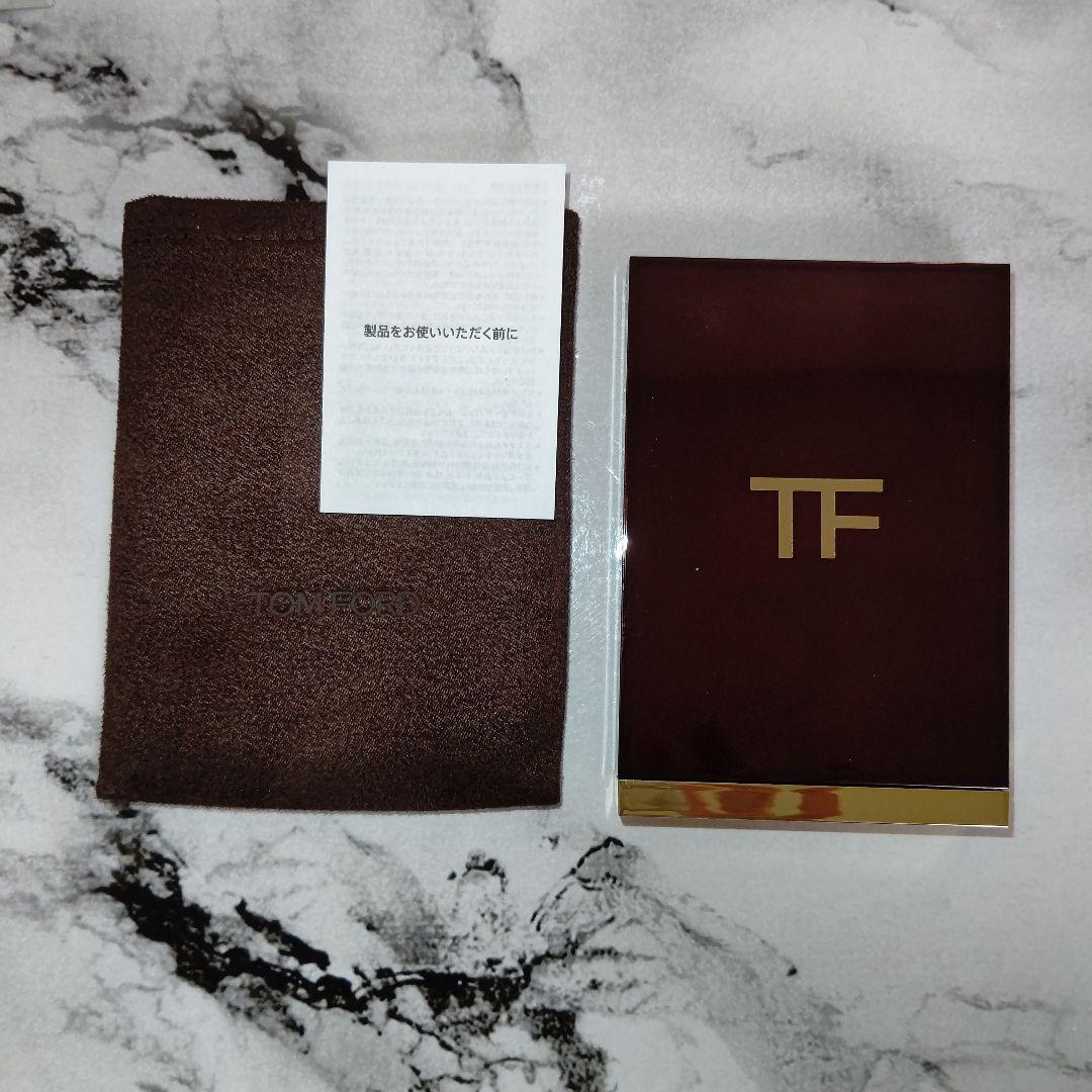 TOM FORD アイカラークォード ⭐復刻版【01RWメタリックモーブ】新品