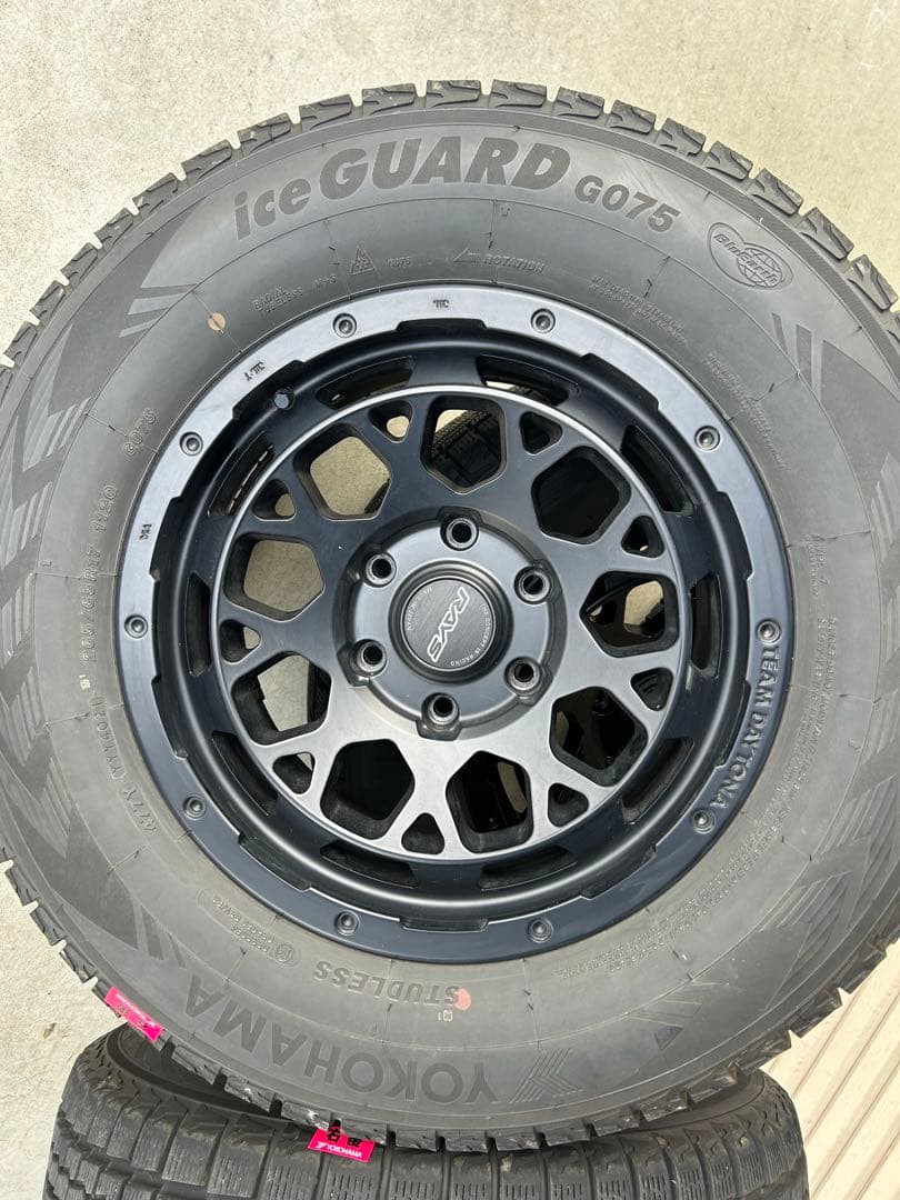 RAYSホイールYOKOHAMAiceGUARD GO75 17インチ4本