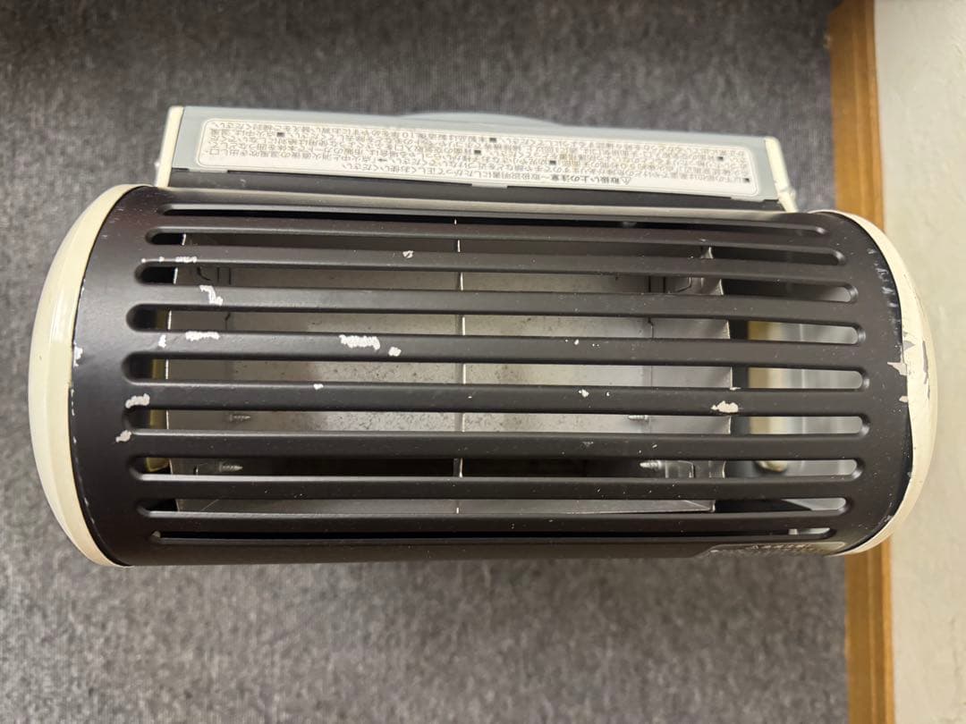 iwatani イワタニ カセットガスファンヒーター 風暖 右上へこみ有