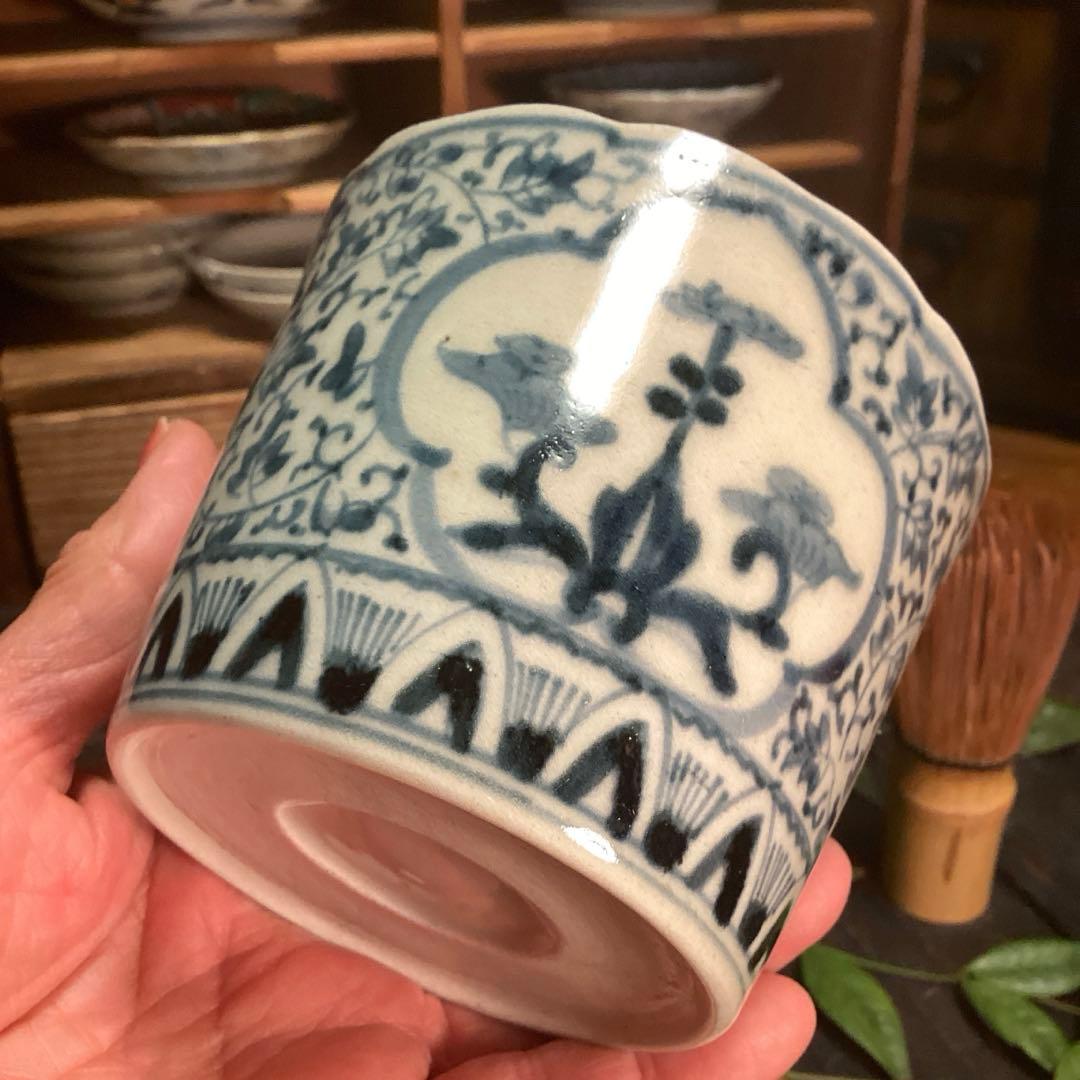A1044 古伊万里　花唐草　窓絵菊紋様　蕎麦猪口　向付　1客