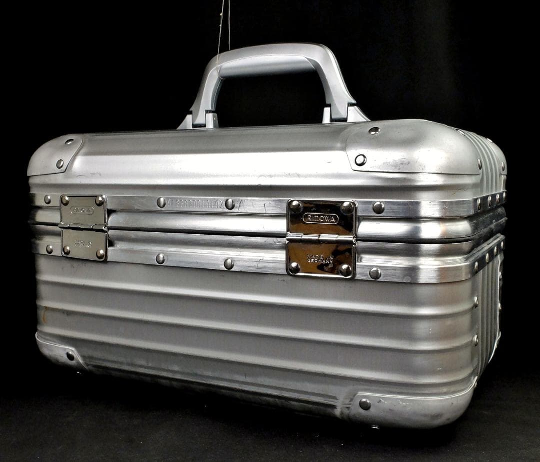 リモワ 918.38 トパーズ『Lufthansa』ALビューティケース 17L