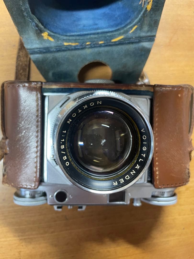 Voigtlander Prominent カメラ
