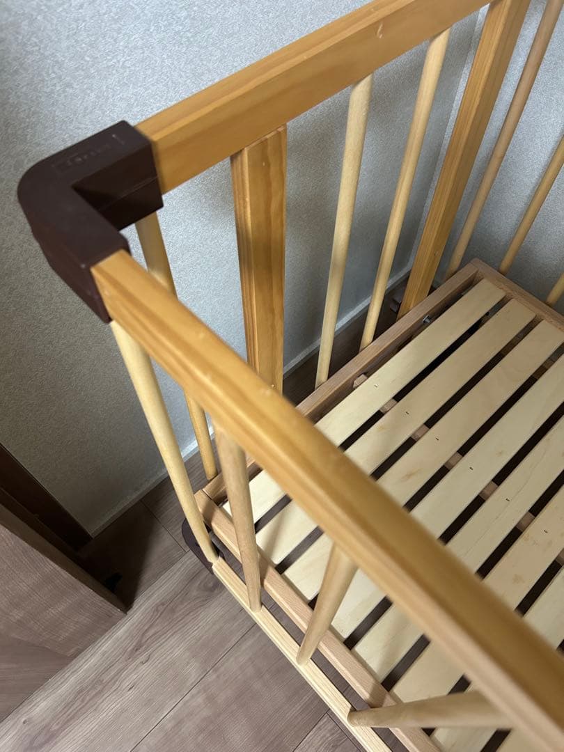 ファルスカ ベッドサイドベッド キャスター付き