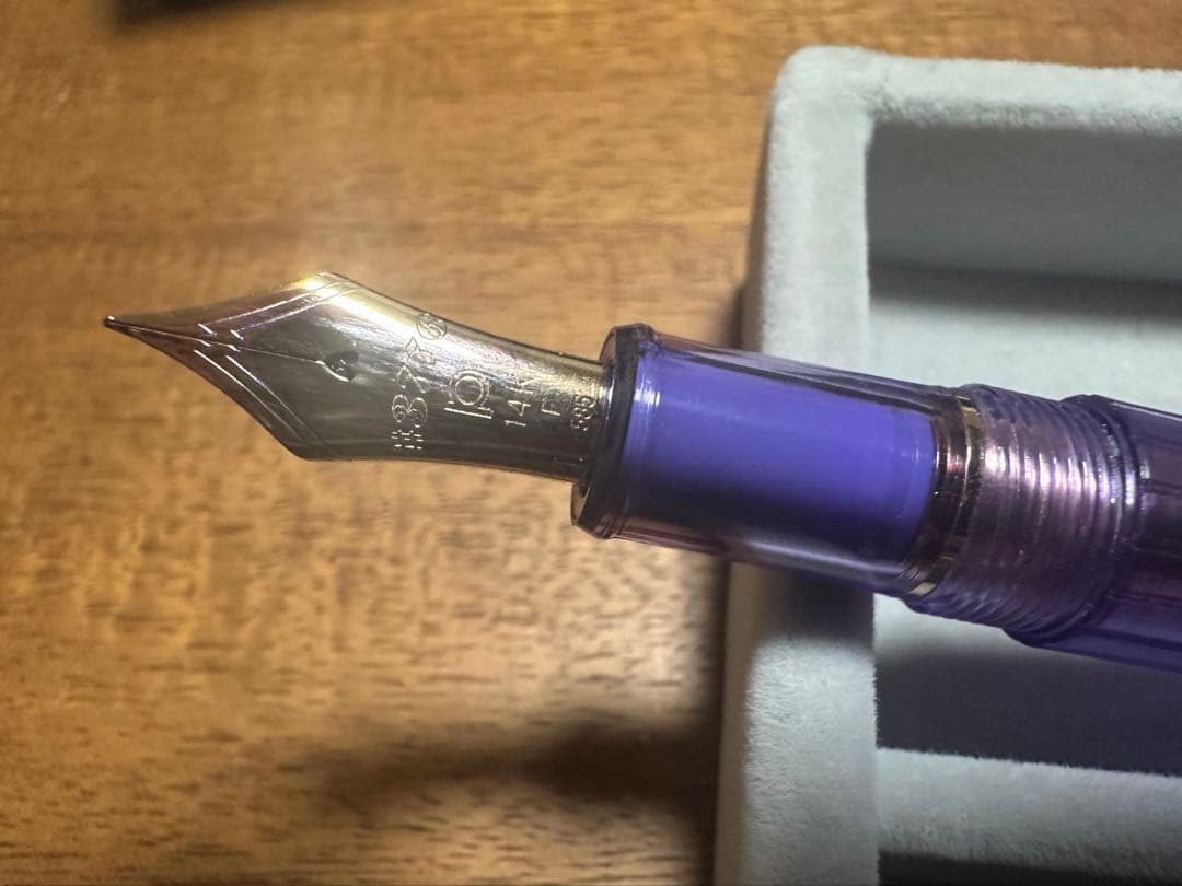 #3776 センチュリー ニース ラヴァンド 細字(F)（傷有り）