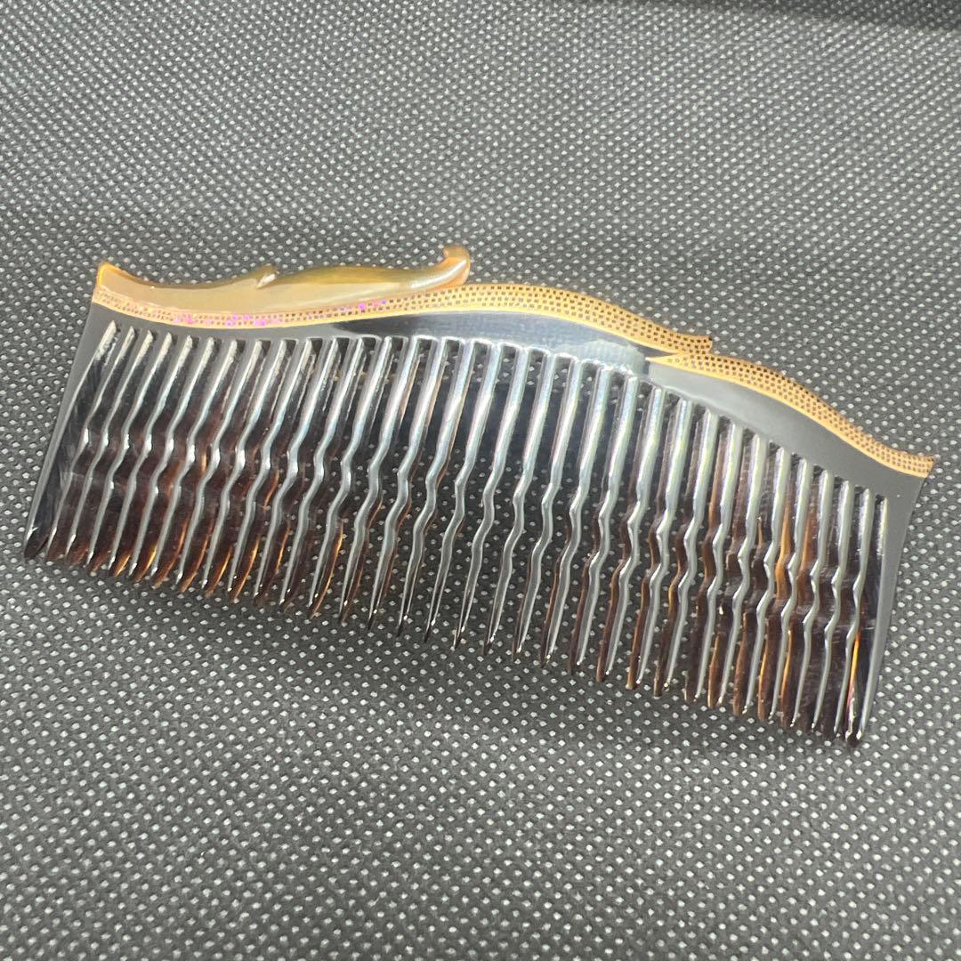 作家物　螺鈿本鼈甲ヘアピン留め　白　黒本鼈甲　櫛型　かんざし　在銘　本鼈甲②