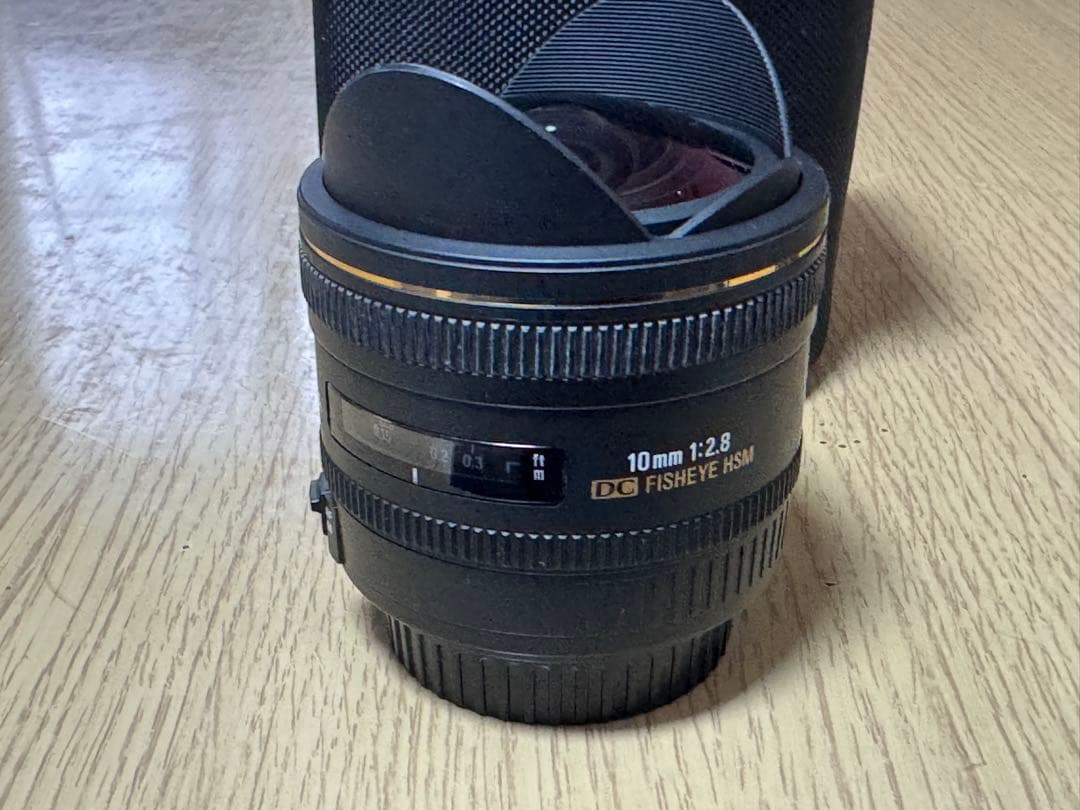 SIGMA 10mm F2.8 FISHEYE HSM 本体