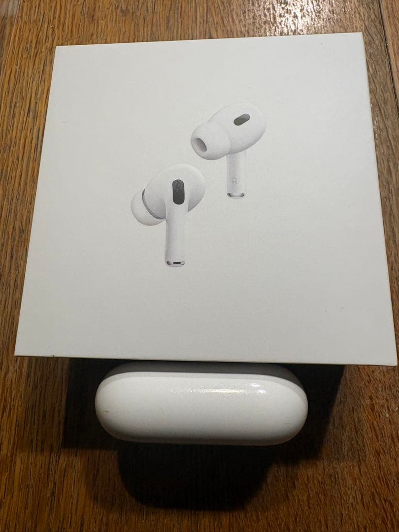 Airpods Pro 第2世代 Lightningタイプ