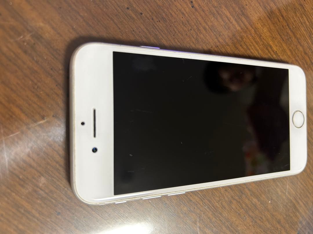 iPhone 7 32GB シルバー　SIMロック解除済