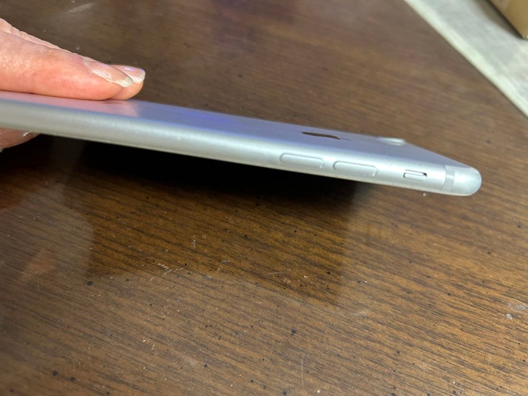 iPhone 7 32GB シルバー　SIMロック解除済