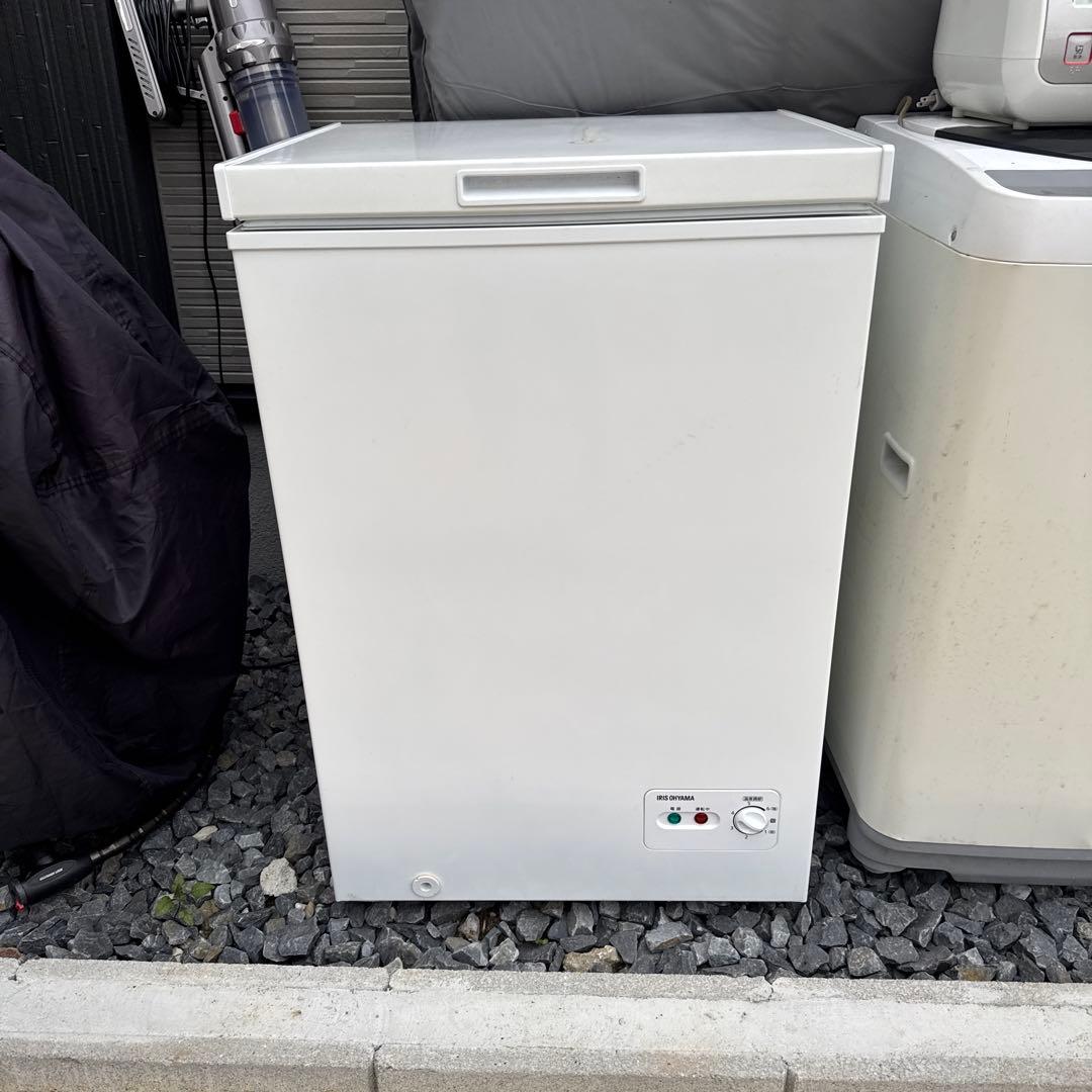 IRISOHYAMA アイリスオーヤマ　ホワイト 冷凍庫 温度調整