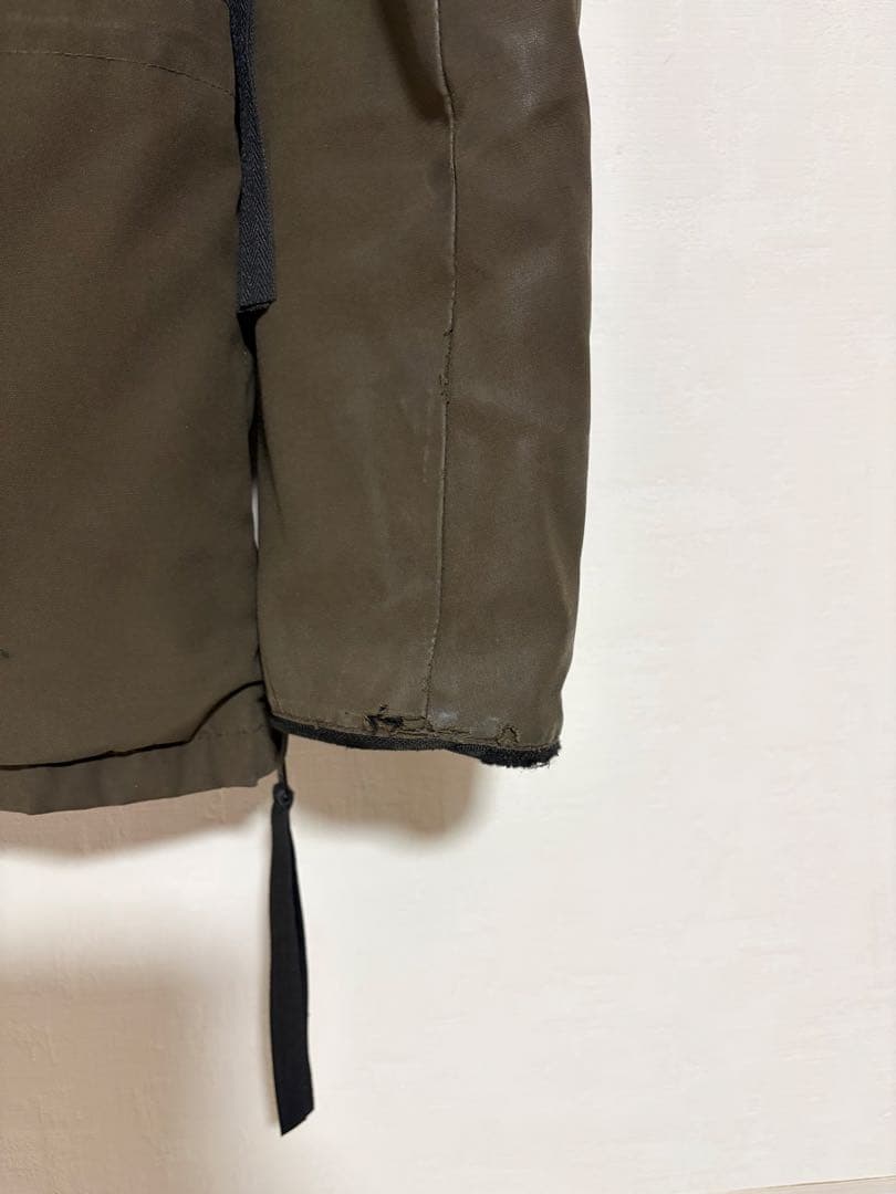   ダウンジャケット KAMLOOPSカムループス　カーキ