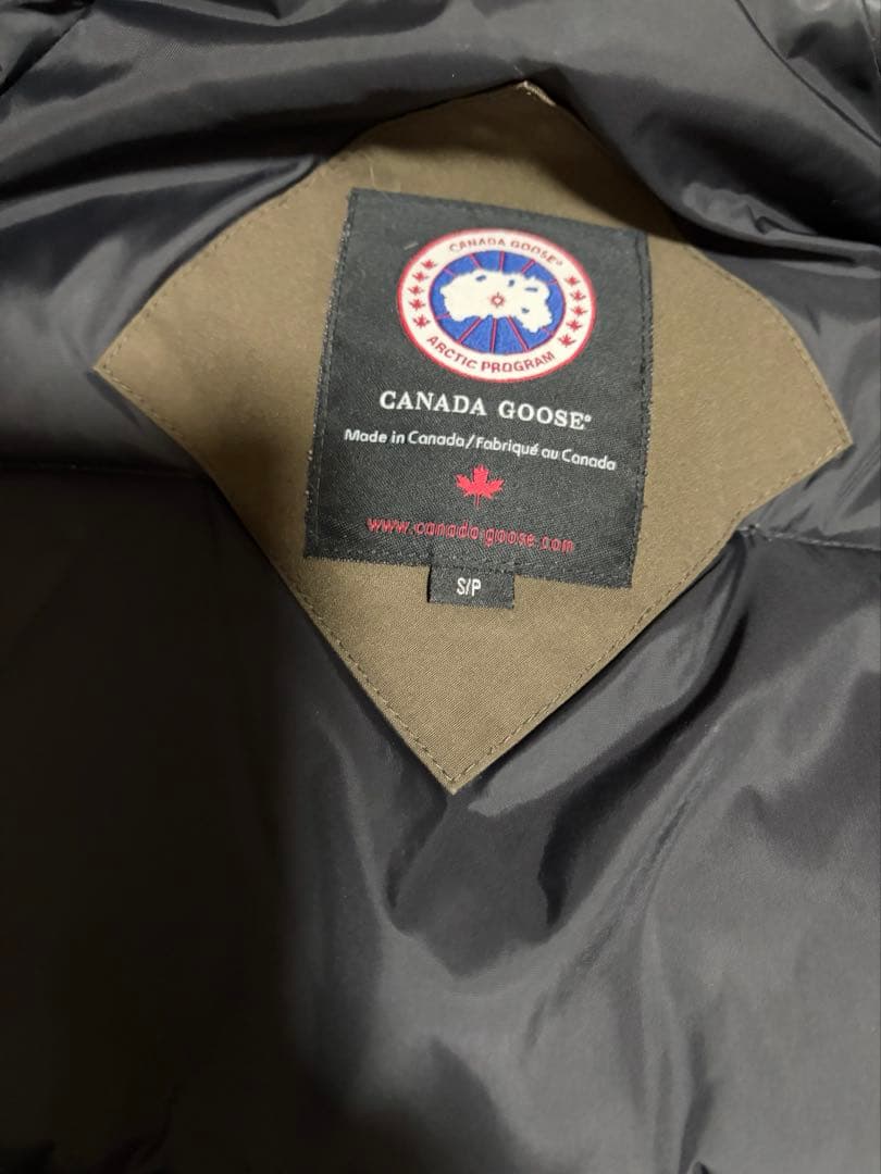   ダウンジャケット KAMLOOPSカムループス　カーキ