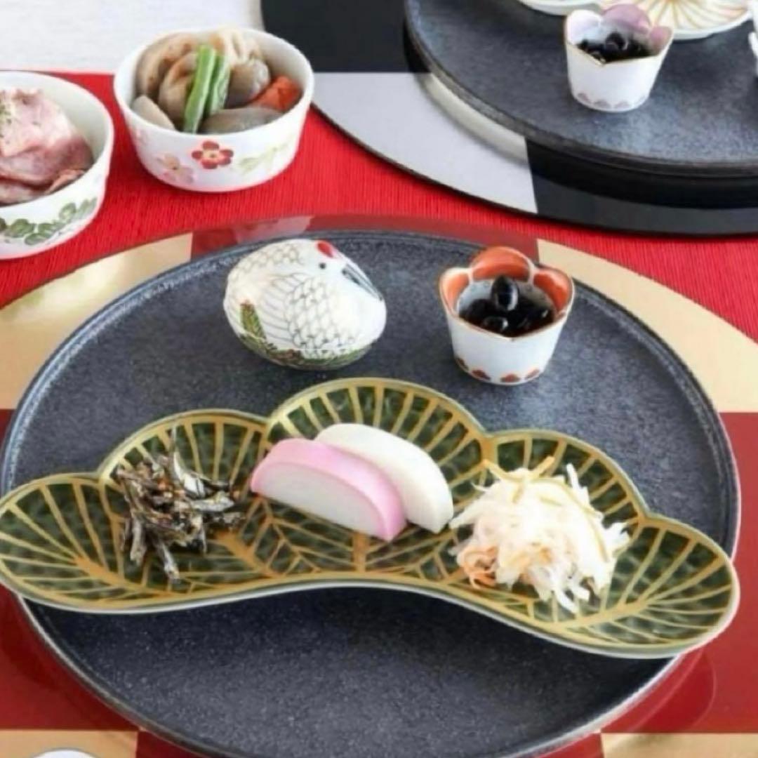 【新品】【大人気】有田焼幸楽窯 錦茶緑金松葉形前菜皿3枚セット　縁起物