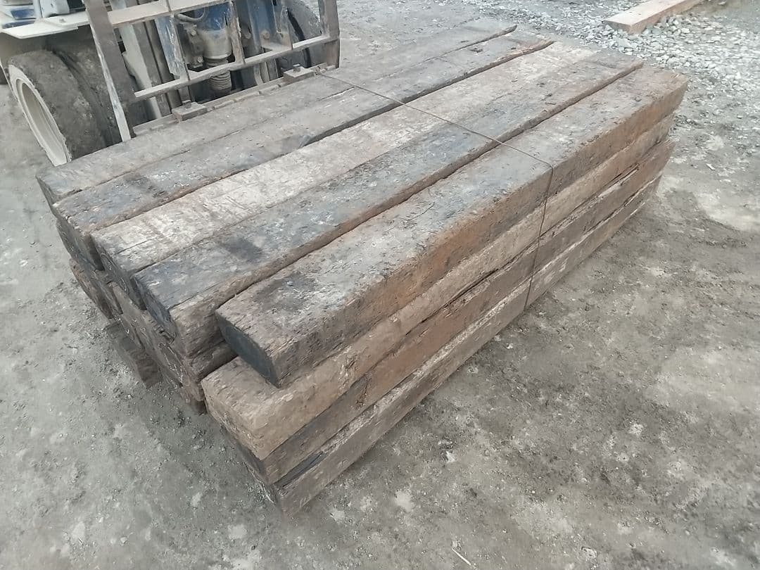 10本組 枕木 3級品 長さ約210cm 送料別 ガーデニング 花壇 庭づくり