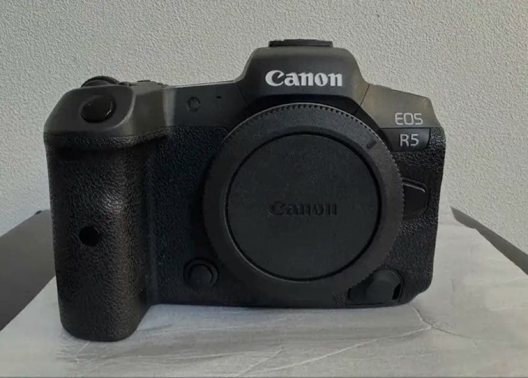 Canon EOS R5 ボディ、 シャッター回数3万未満