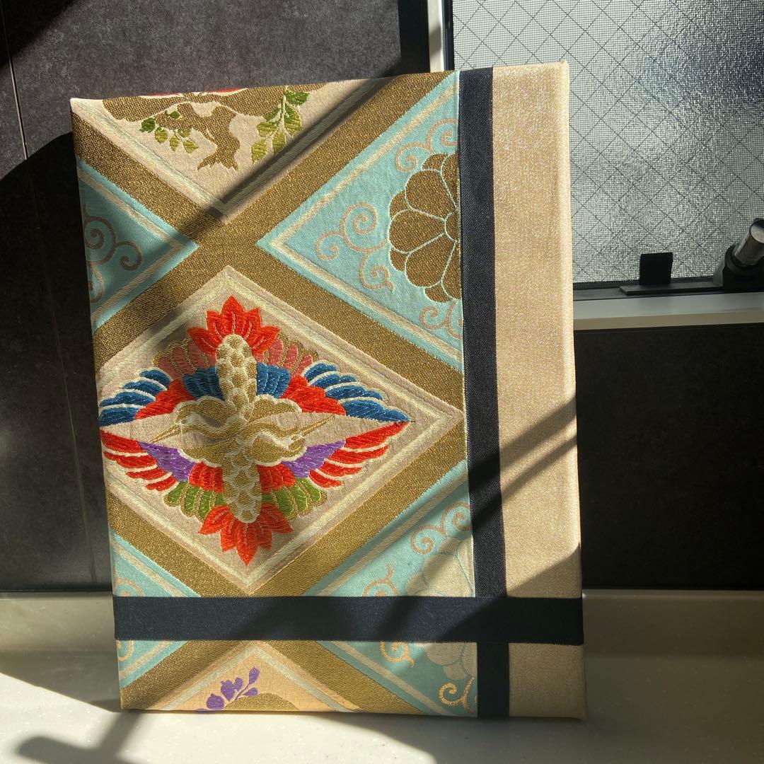 ファブリックパネル　インバウンド　アート　民泊　施設　壁面　着物アート