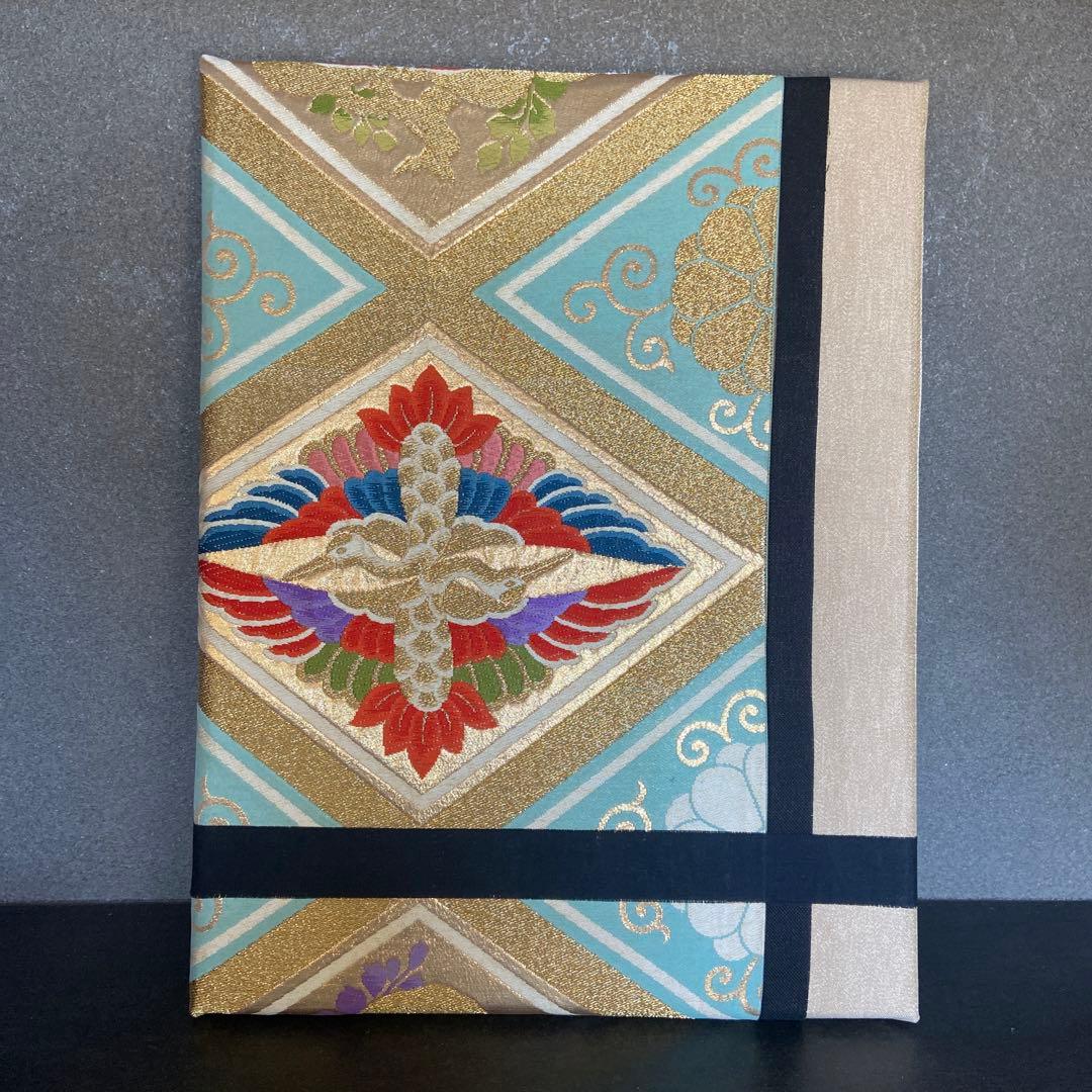 ファブリックパネル　インバウンド　アート　民泊　施設　壁面　着物アート