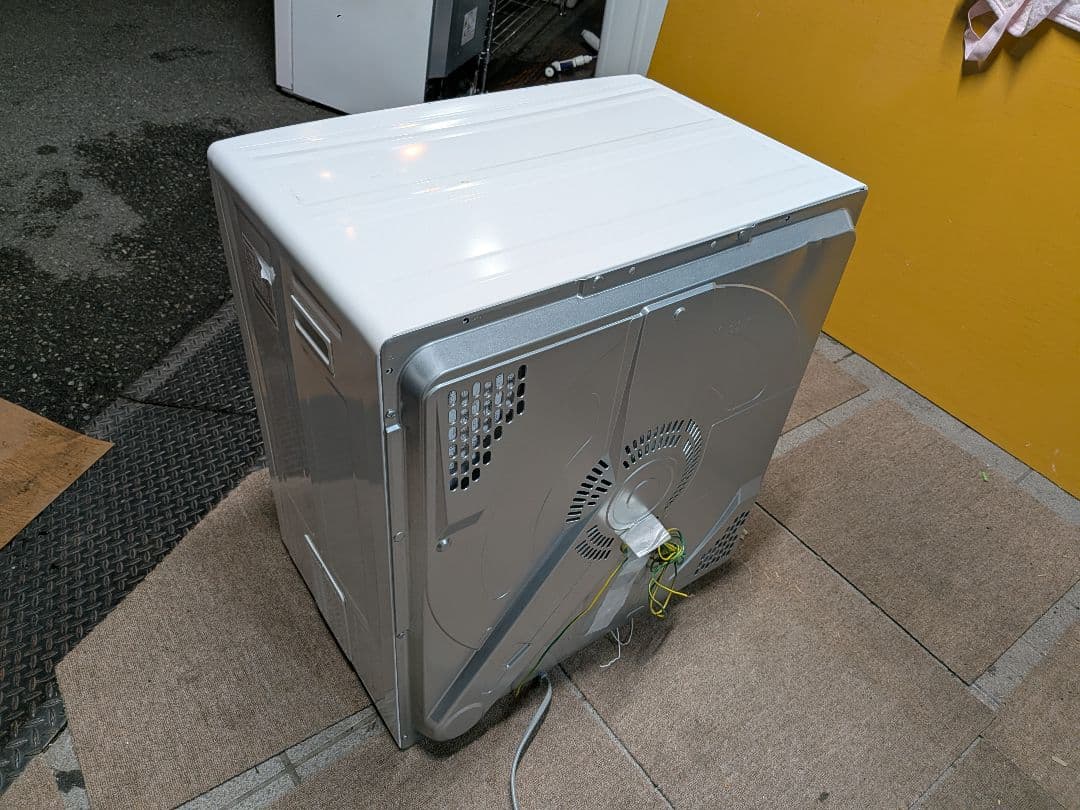 大阪市内配送無料 2024年製 パナソニック 衣類乾燥機 6kg NH-D603