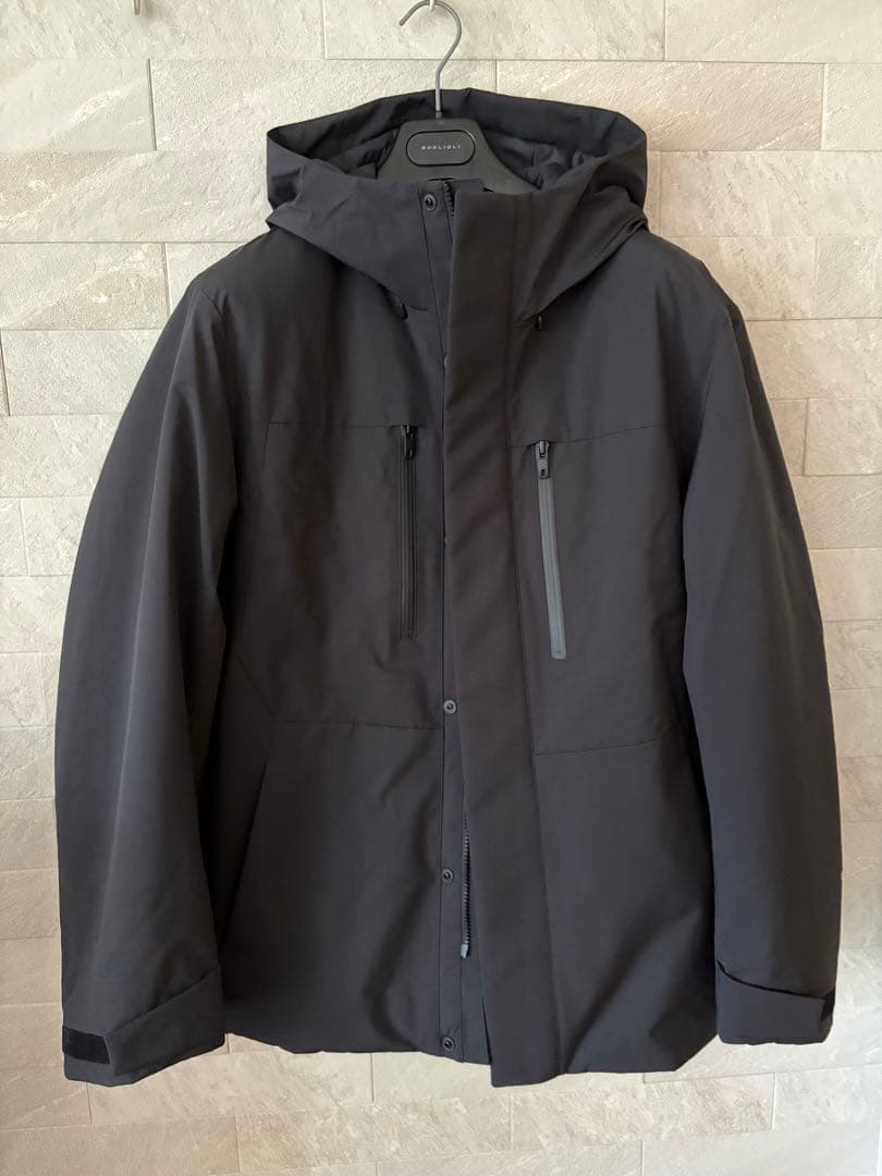 ユニクロ　2025AW ハイブリッドダウンパーカー ブラック　Lサイズ