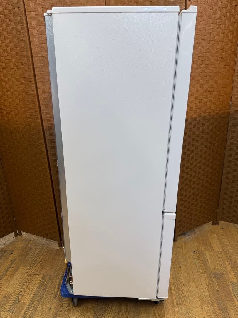 F009 超美品　AQUA ２ドア　冷蔵庫　201L 2022年　右開き