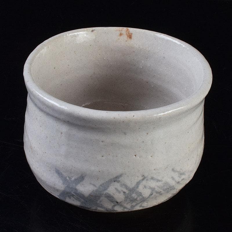 北大路魯山人作　志野焼　草文　茶碗　仕覆付　共箱　M　R9329