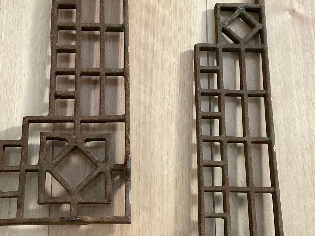 ヴィンテージ　アングル　L字型棚受け　アイアンブラケット　古鉄　古道具