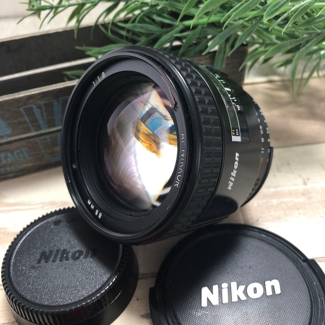 Nikon NIKKOR 85mm F1.8 単焦点レンズ