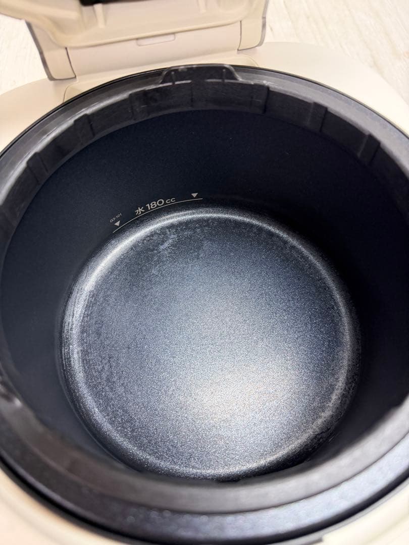 バルミューダ ザ・ゴハン 3合炊き 電気炊飯器 BALMUDA K08A-WH