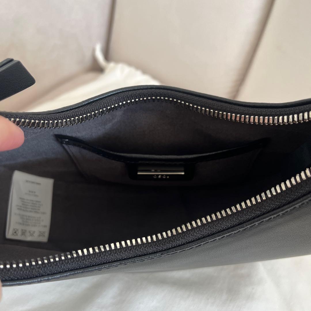 OSOI TONI MINI バッグ　ブラック