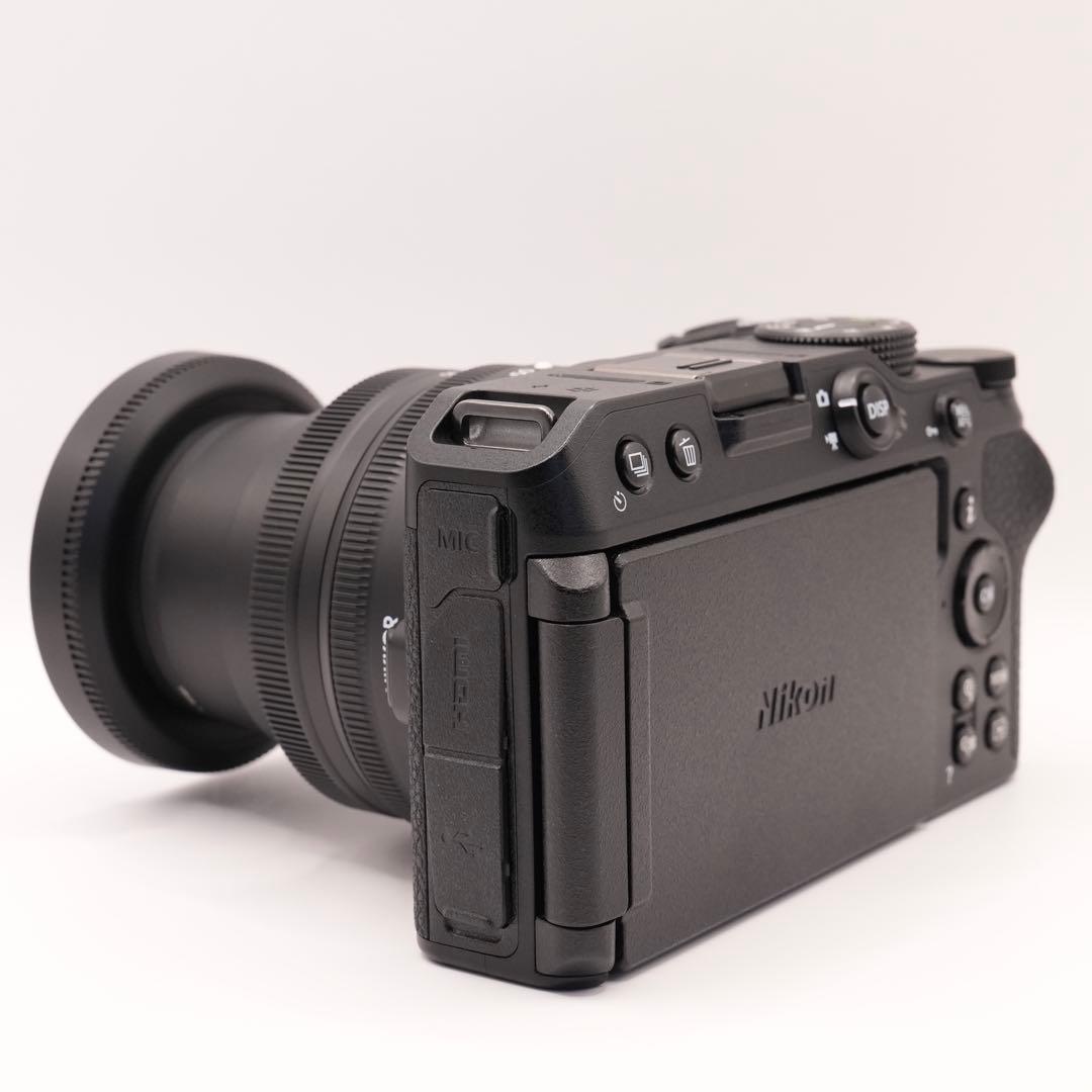 【極美品】Nikon Z30 標準レンズ NIKKOR Z DX 16-50mm