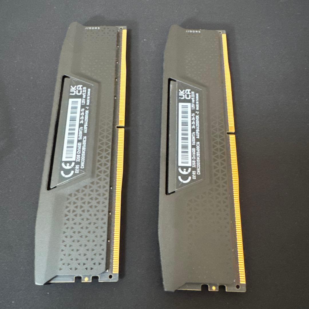 メモリー CORSAIR VENGEANCE DDR5 32GB 5600MHz CL36