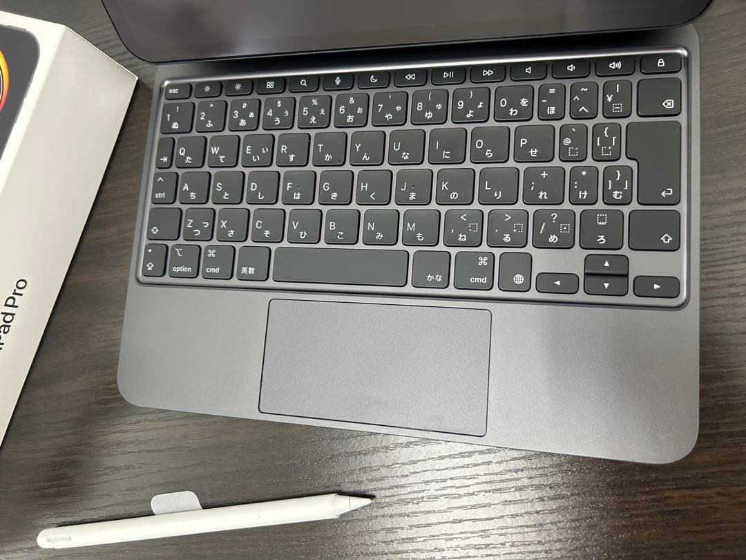 iPad Pro(M4)本体とMagic Keyboardセット