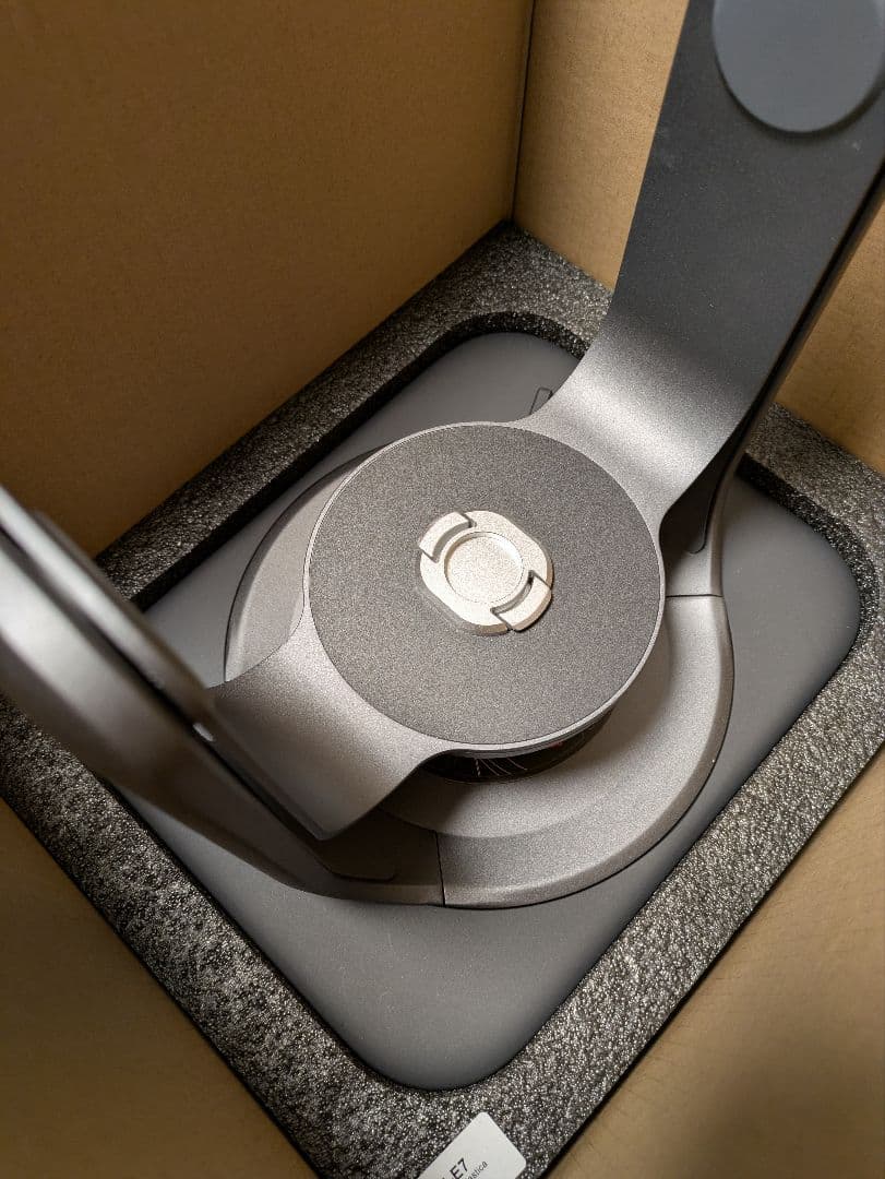 【最終値下】Nebula 公式プロジェクタージンバルスタンド　ANKER