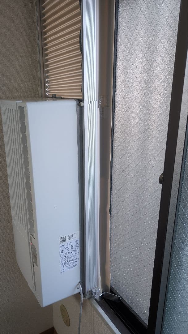 Haier JA-18V窓用エアコン 2021年製 付属品あり
