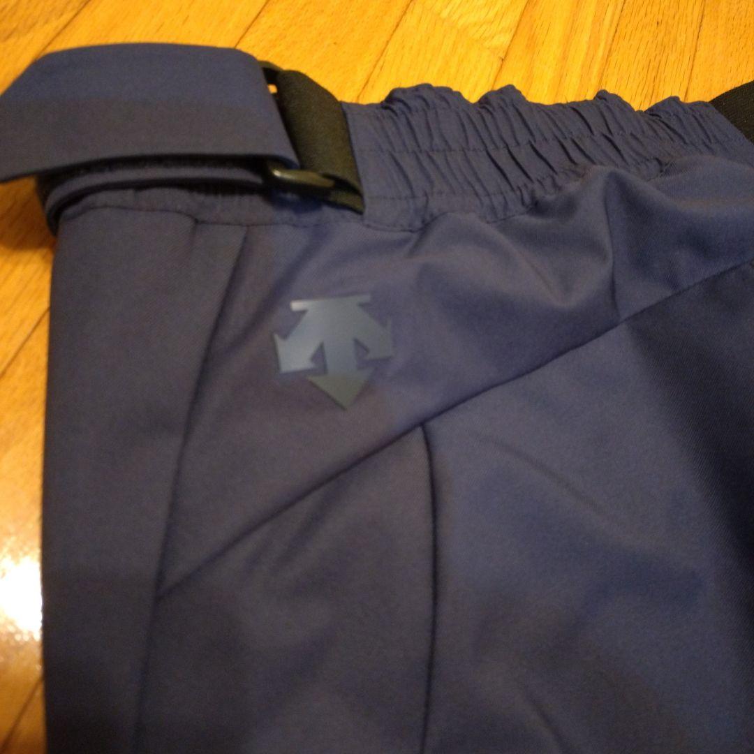 大幅値下げ!　女性用DESCENTE スキーウェア ホワイト/ターコイズ