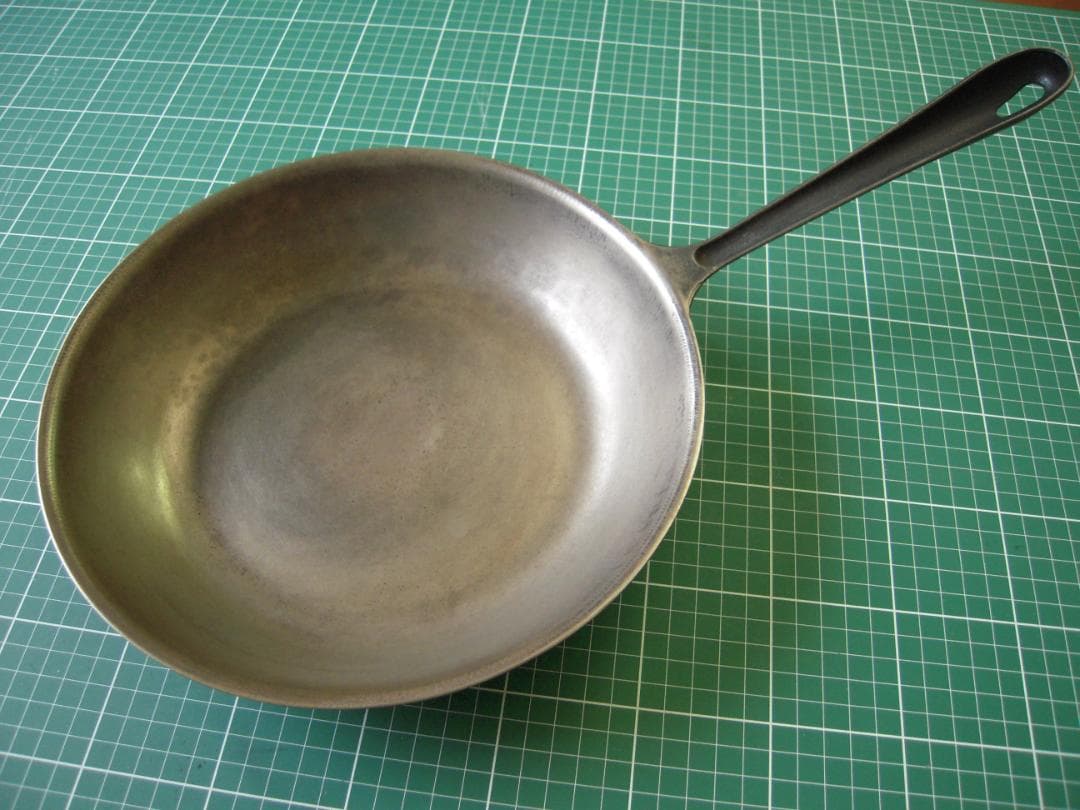 尾張鉄器 錦見鋳造 魔法のフライパン 26㎝