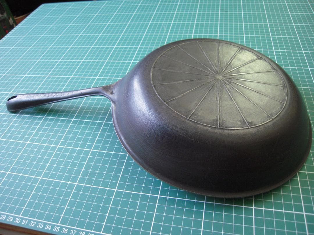 尾張鉄器 錦見鋳造 魔法のフライパン 26㎝