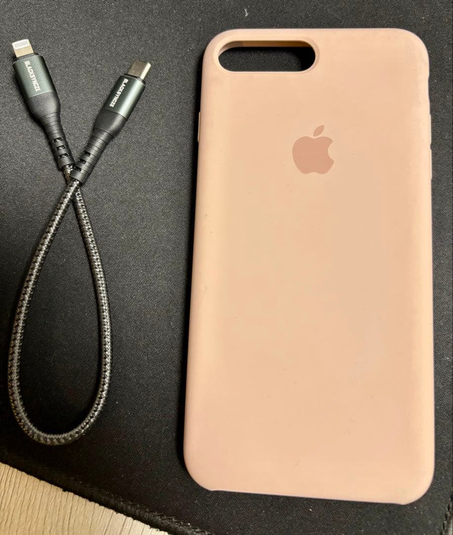 Apple iPhone 8 Plus 64GB 状態良好 ケース等おまけつき