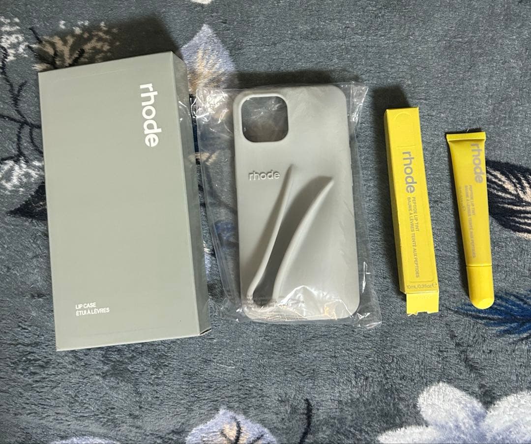 確実正規品rhodeiPhone14用Lemontiniリップ