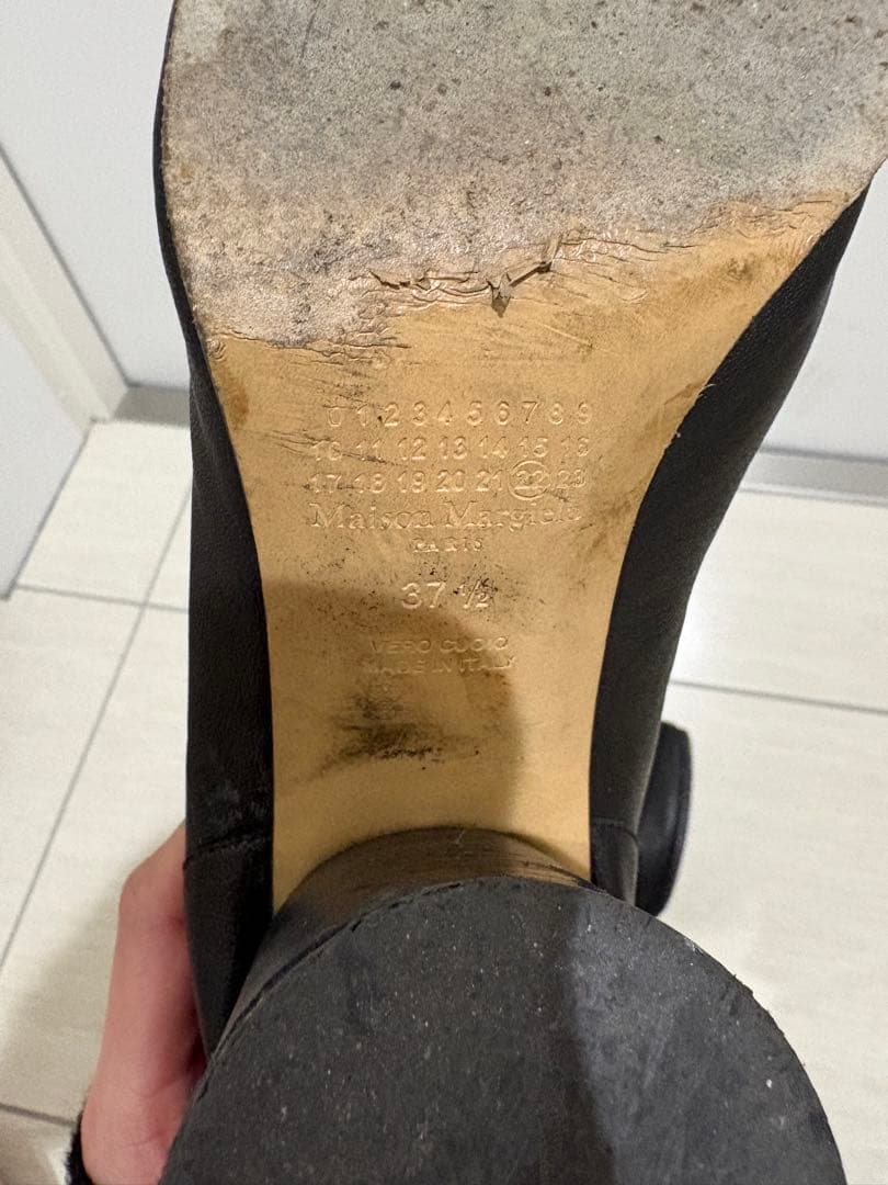 マルジェラブラックレザーブーツ サイドファスナー付き