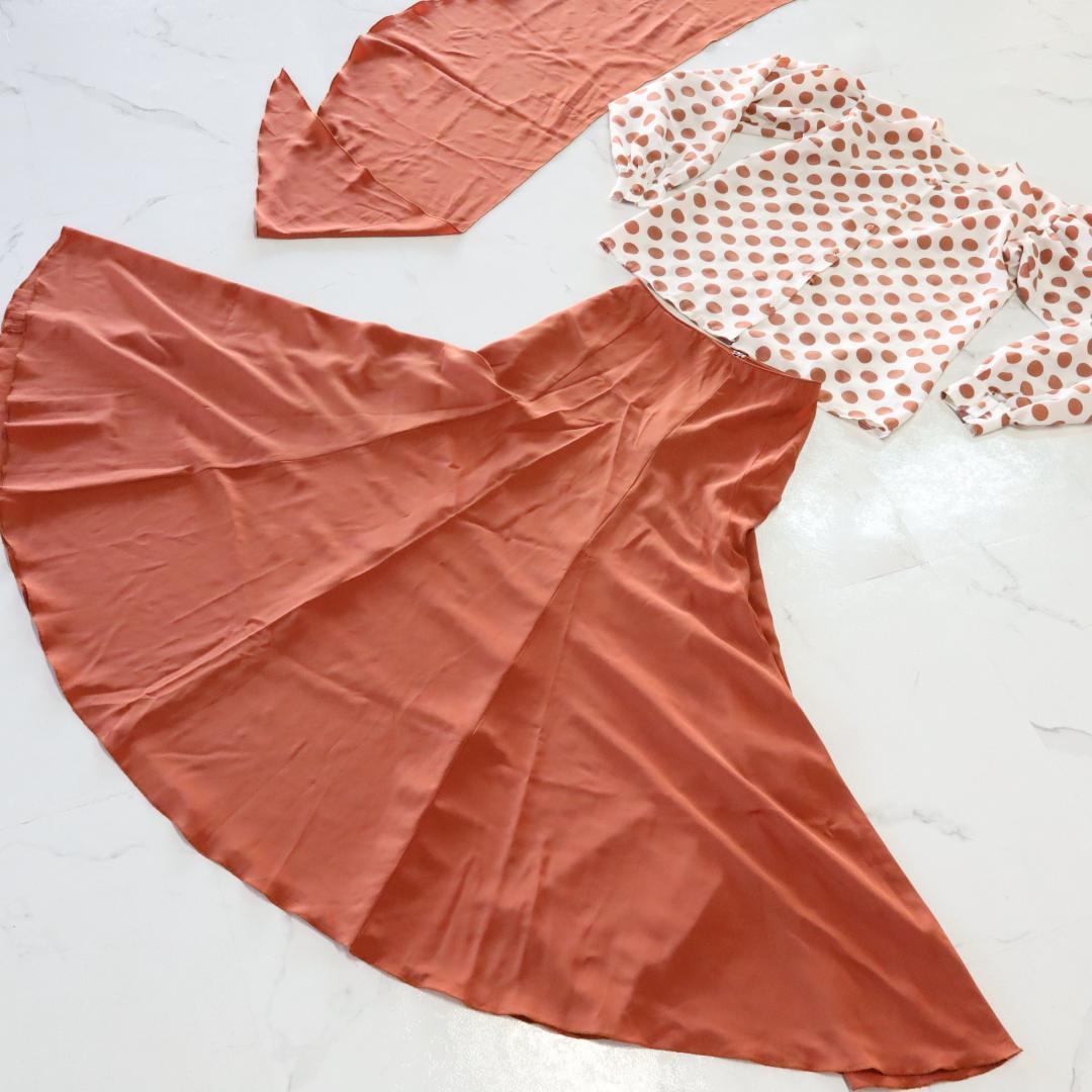 【美品 フラメンコ衣装】キャニオンブラウン×水玉柄 ブラウス ファルダ シージョ