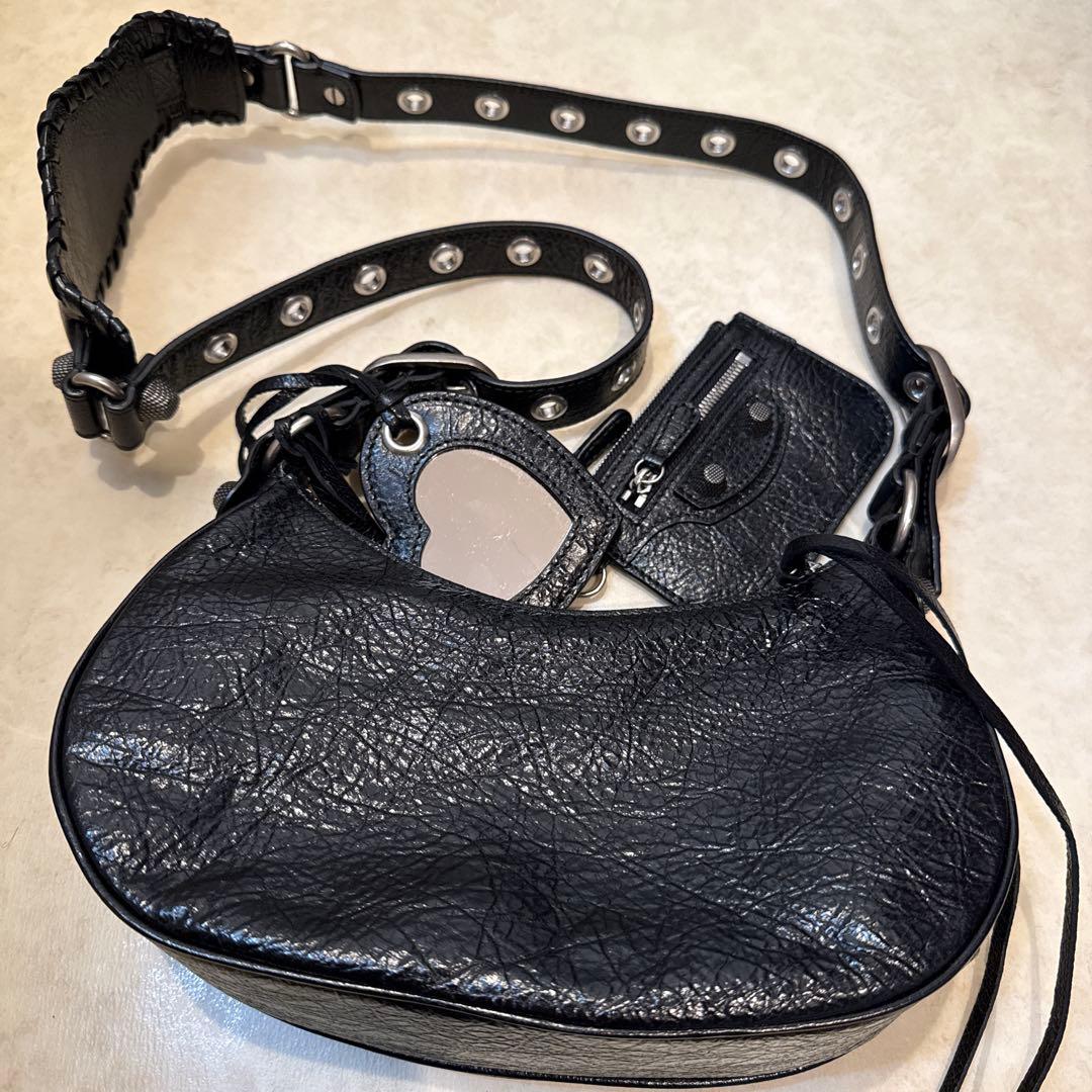 バレンシアガ BALENCIAGA Le Cagole XS ルカゴール バッグ